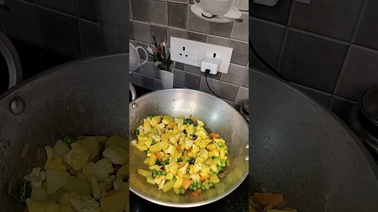 Homemade Everyday is  live cooking 😋😋