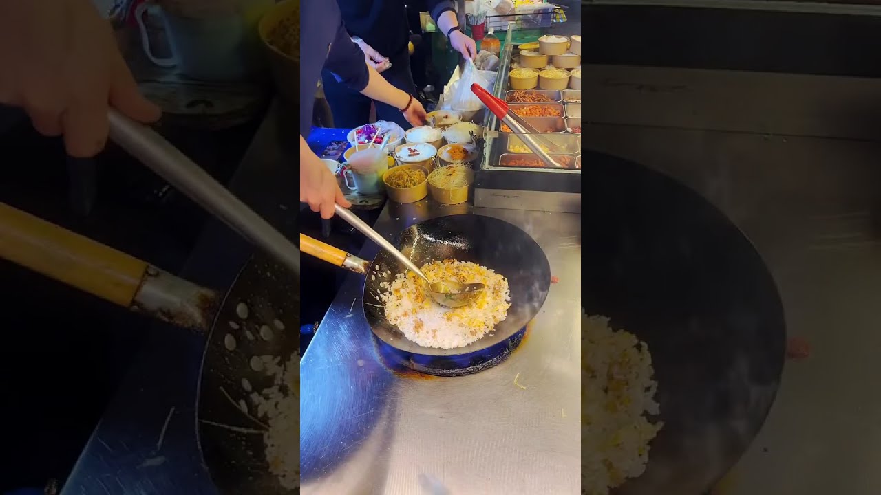 Enjoying delicious food - 纵览美食直播