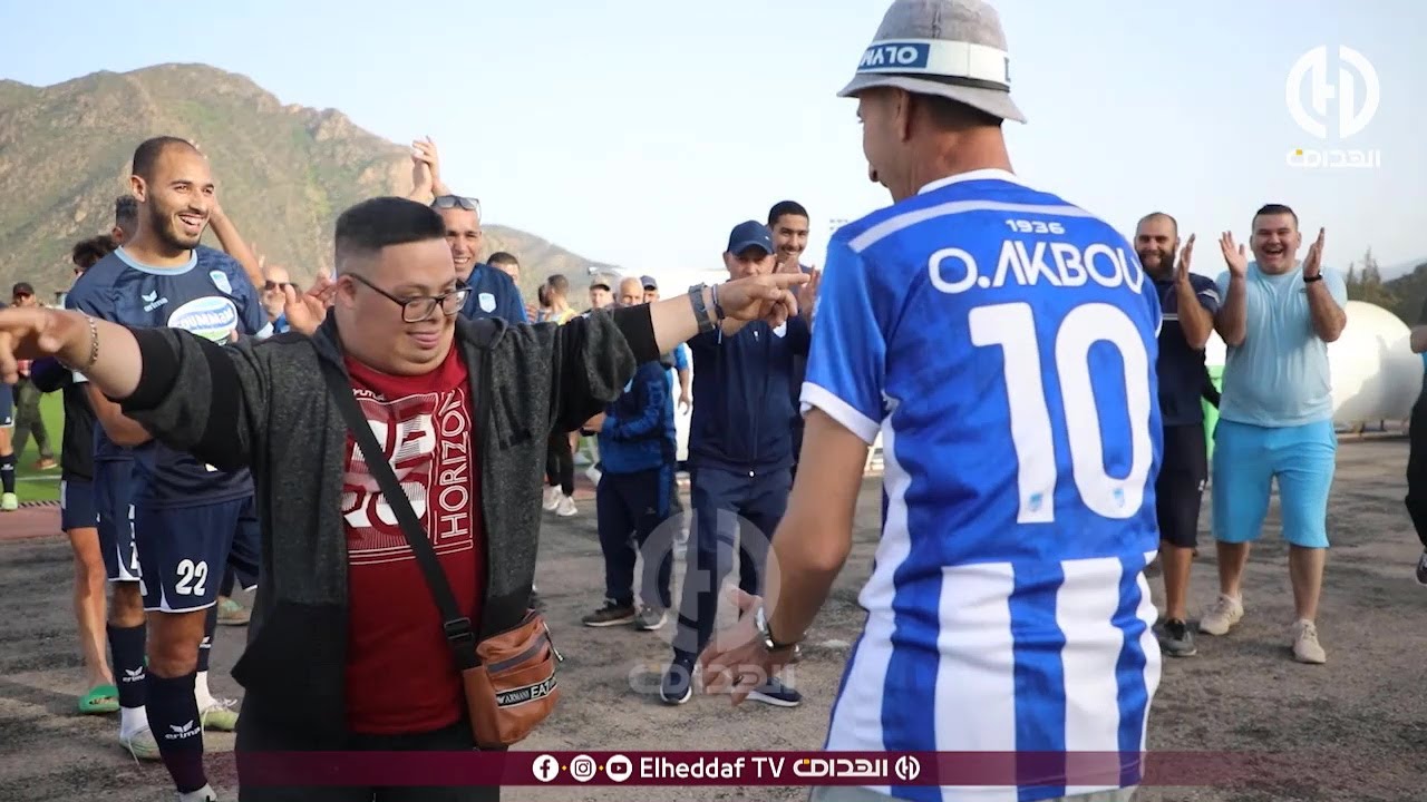 شاهد.. أولمبيك أقبو يطيح بمولودية العلمة ويقترب من الصعود