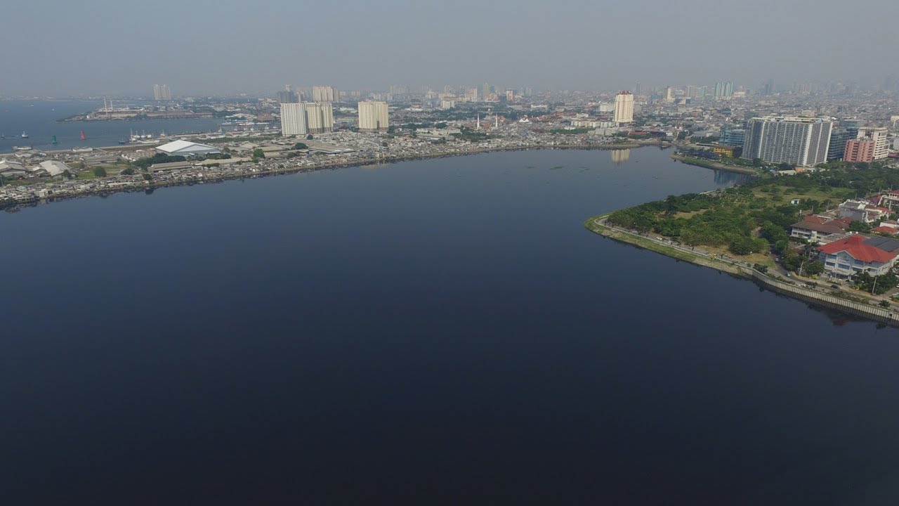 Waduk Pluit Alternatif Tempat Rekreasi Wisata Air