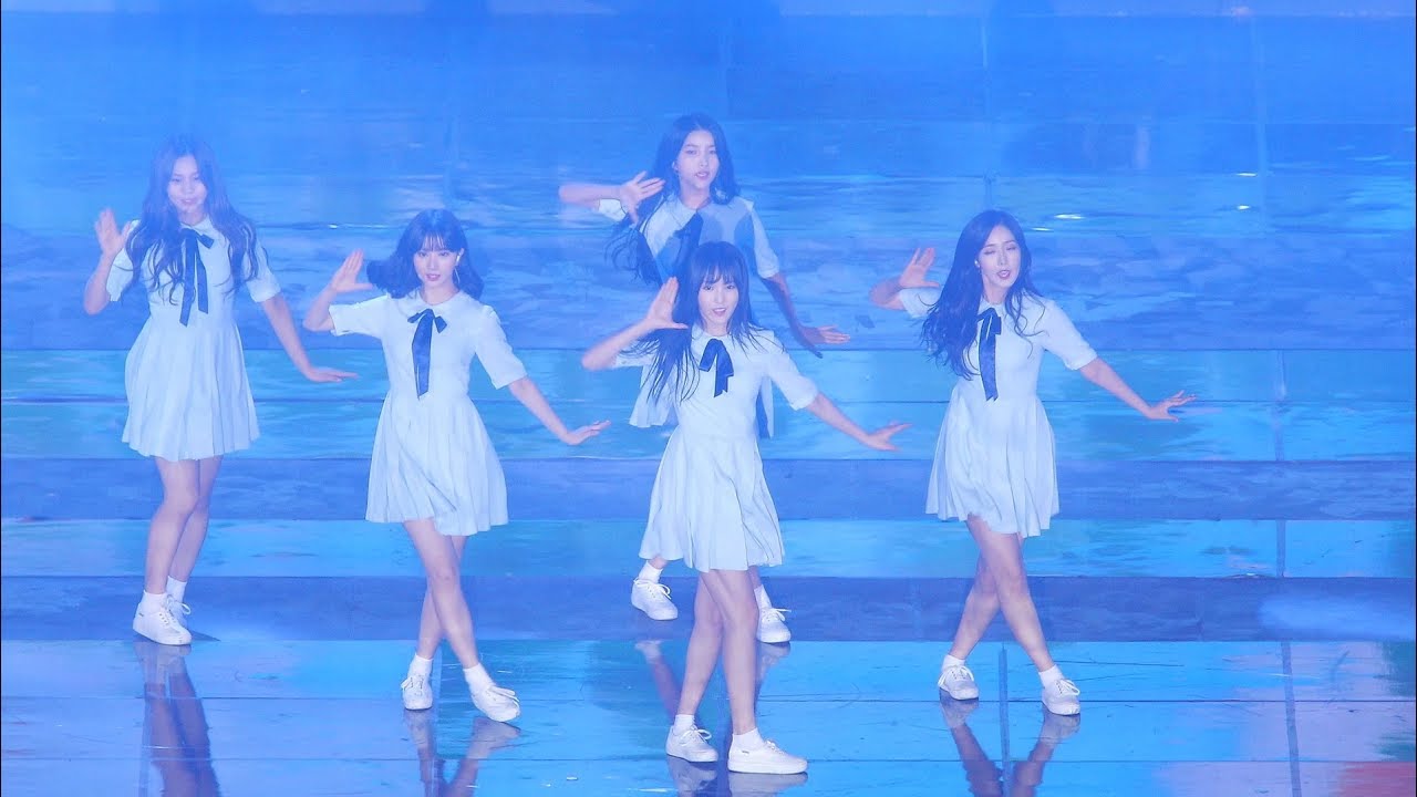 171001 여자친구 (GFRIEND) '귀를 기울이면' 4K 직캠 @코리아 뮤직 페스티벌 4K Fancam by -wA-