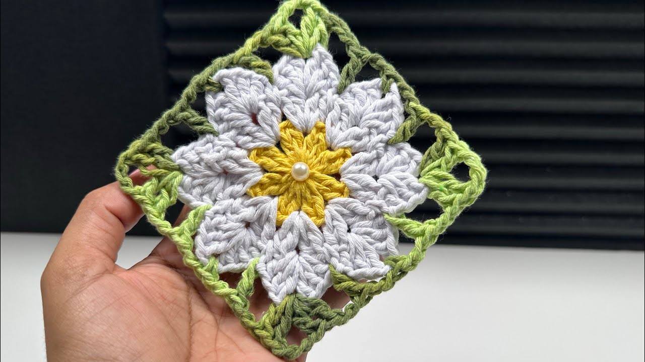 Florzinha em crochê PASSO A PASSO square de crochê