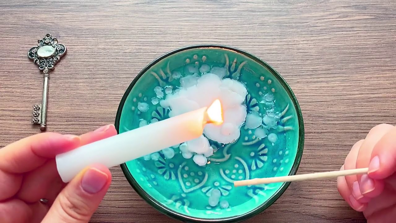 ❗️КТО ВАС ЛЮБИТ?💯ОПИСАНИЕ ЧЕЛОВЕКА❗️Гадание на ВОСКЕ🧿Лунное Гадание