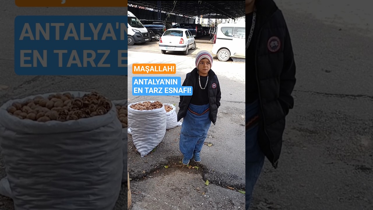 Antalya'nın En Cool Pazarcısı! Boyu K&uuml;&ccedil;&uuml;k, Y&uuml;reği Ve Karizması B&uuml;y&uuml;k!