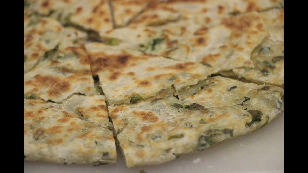 How to Make Green Onion Pancake (Scallion Pancake) 蔥油餅
