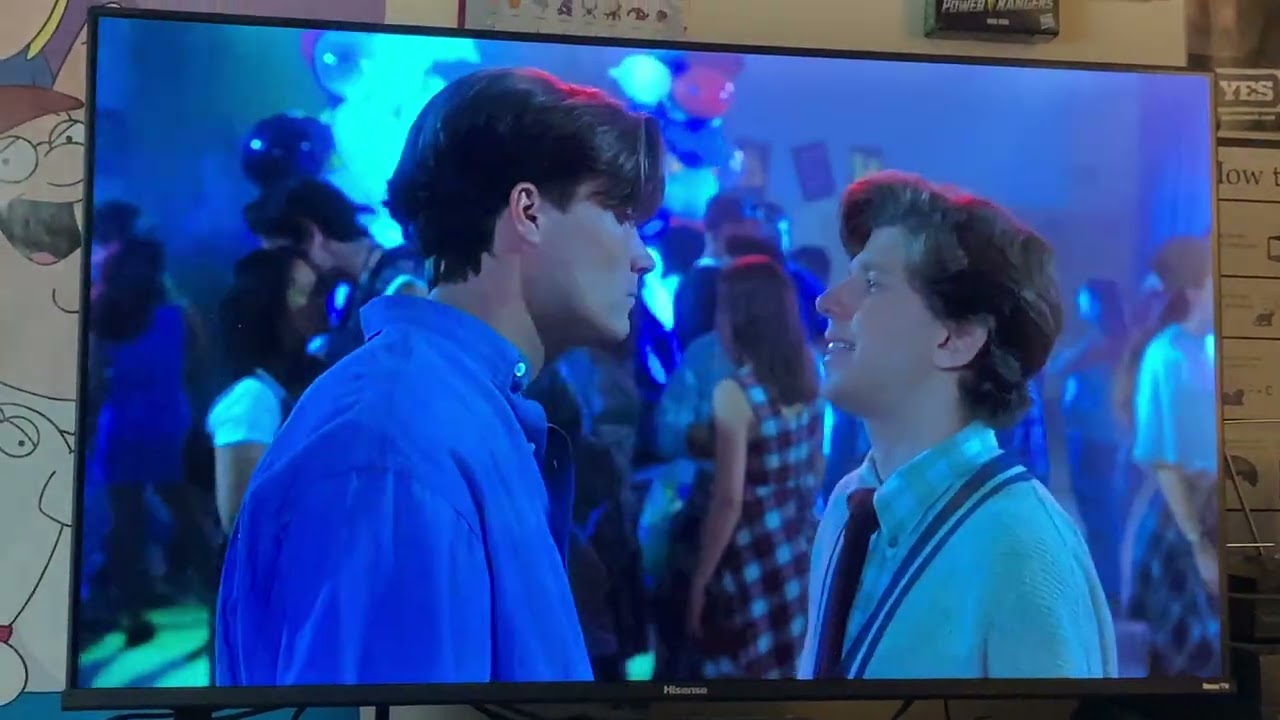 The Brady bunch movie : “hey Doug , how’s about a little punch “ 
