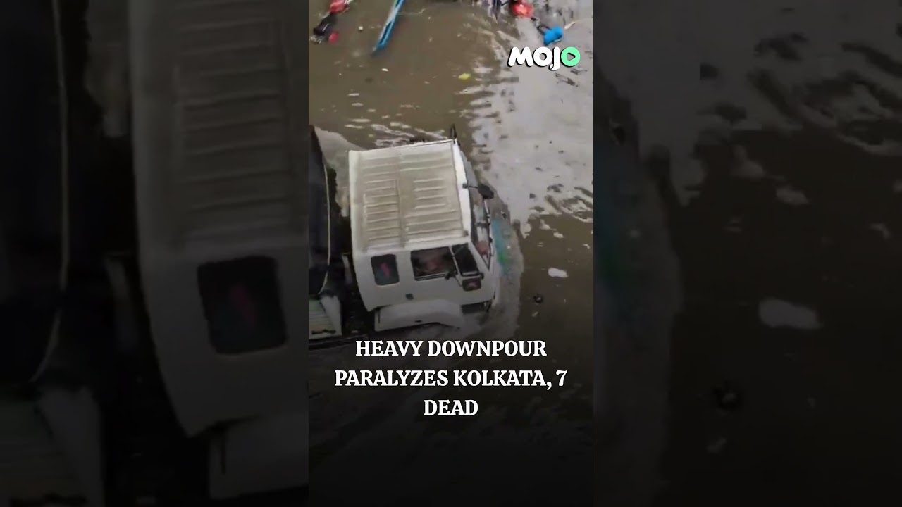 Kolkata Floods Kill 7, Torrential Rains Bring City to Standstill