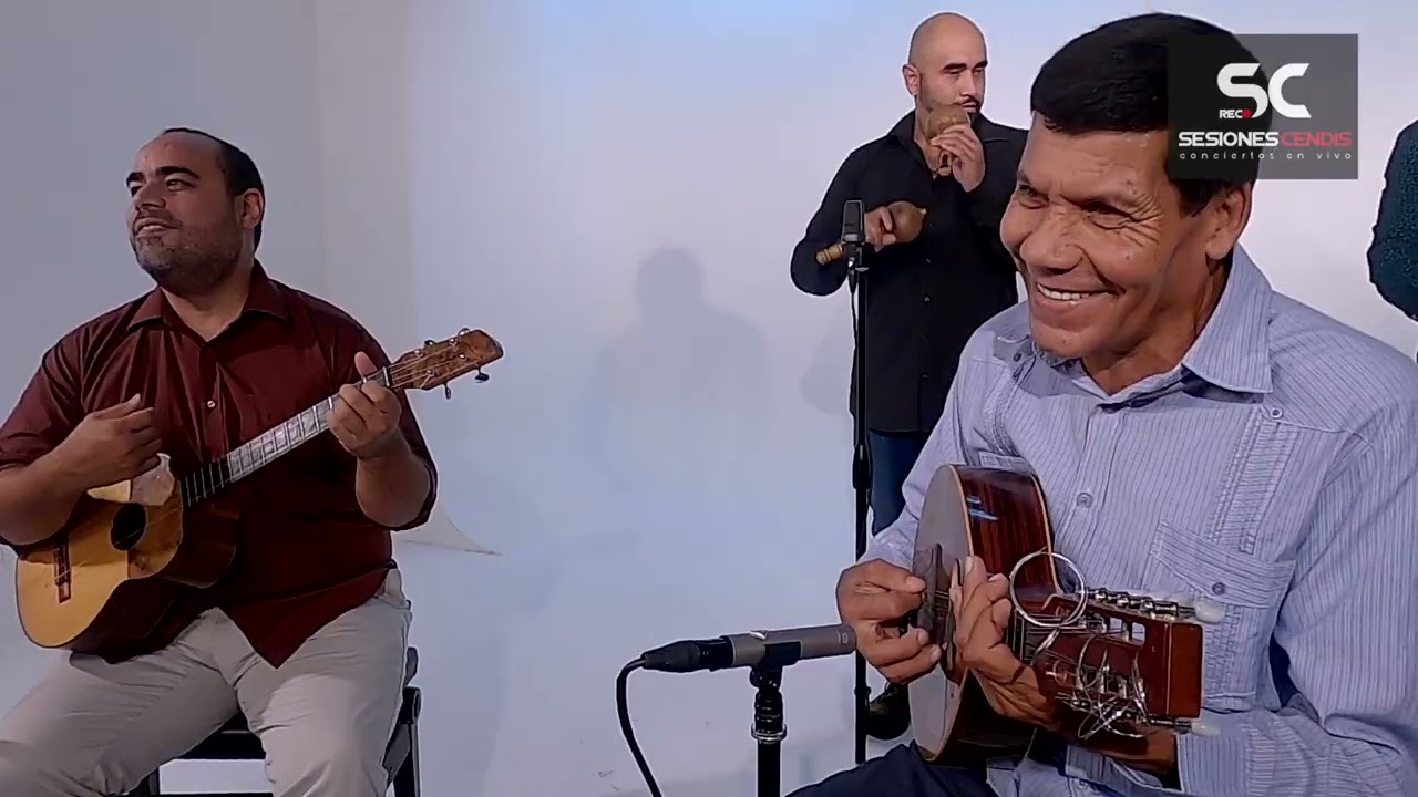La media noche joropo oriental con golpe y estribillo de Remigio Morocho Fuentes. Sesiones Cendis