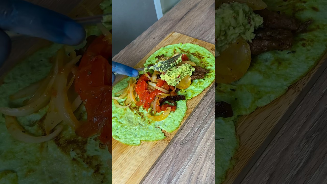 Asmrcuisine #asmrsounds #asmr #mangersain #omelette #sandwich #avocado