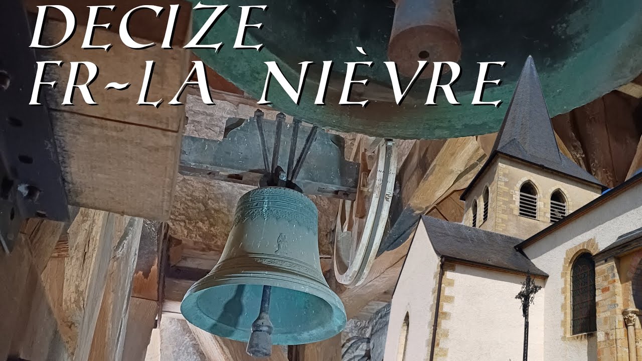 Decize (FR-58) - Les Cloches de l'Église Saint-Aré