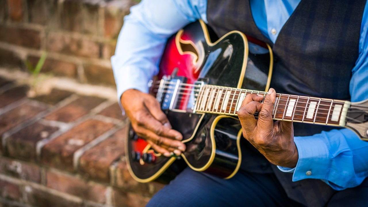 Nostalgic Blues Guitar Backing Track in D Major