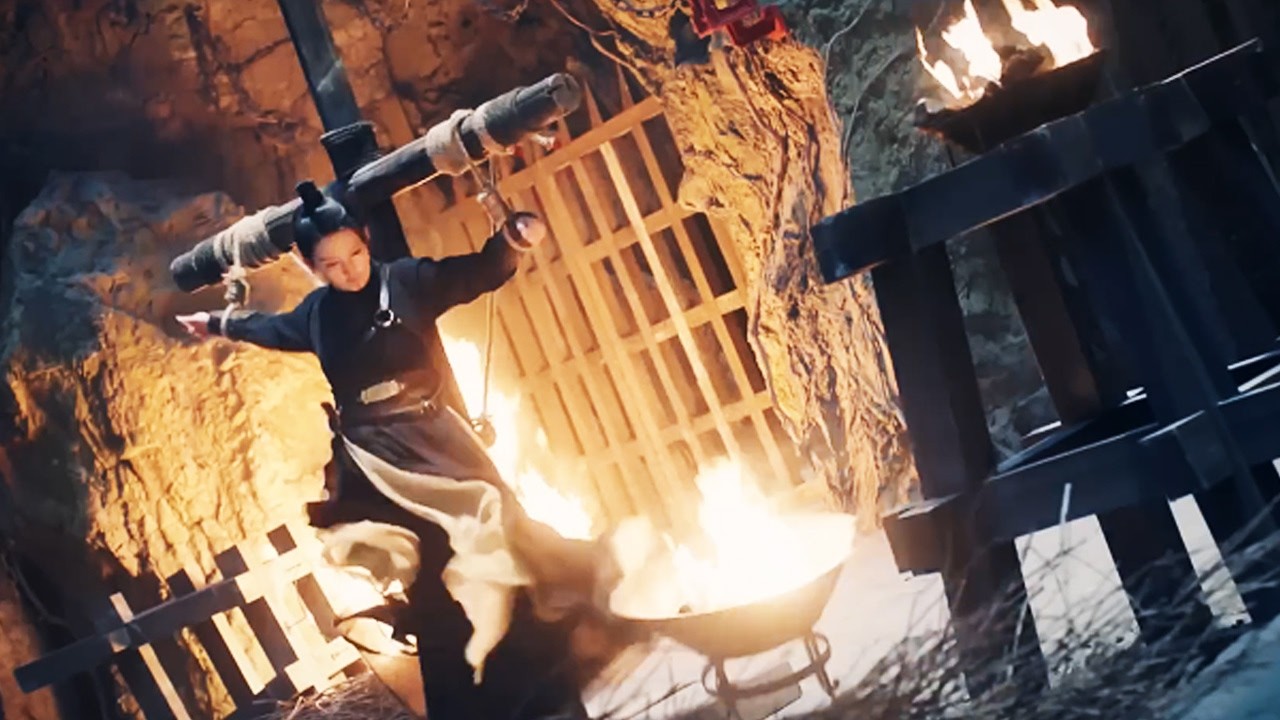 Girl jailed & tortured—she’s a top assassin, burns the prison and breaks free!