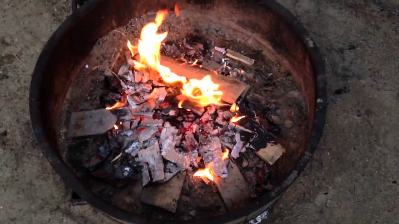 How To Make Baked Potatoes In A Campfire - Campfire Meal