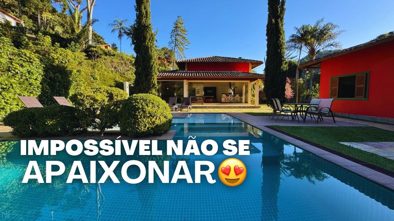 CASA LINEAR EM CONDOMÍNIO À VENDA, TERRENO PLANO, LINDO JARDIM, PISCINA, SAUNA, JACUZZI. ❌VENDIDA❌