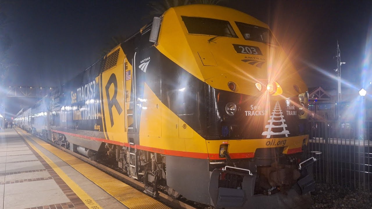 12-13-25! Railfanning Fullerton! Featuring BNSF warbonnet LEADER, FUN XMAS party & MORE!