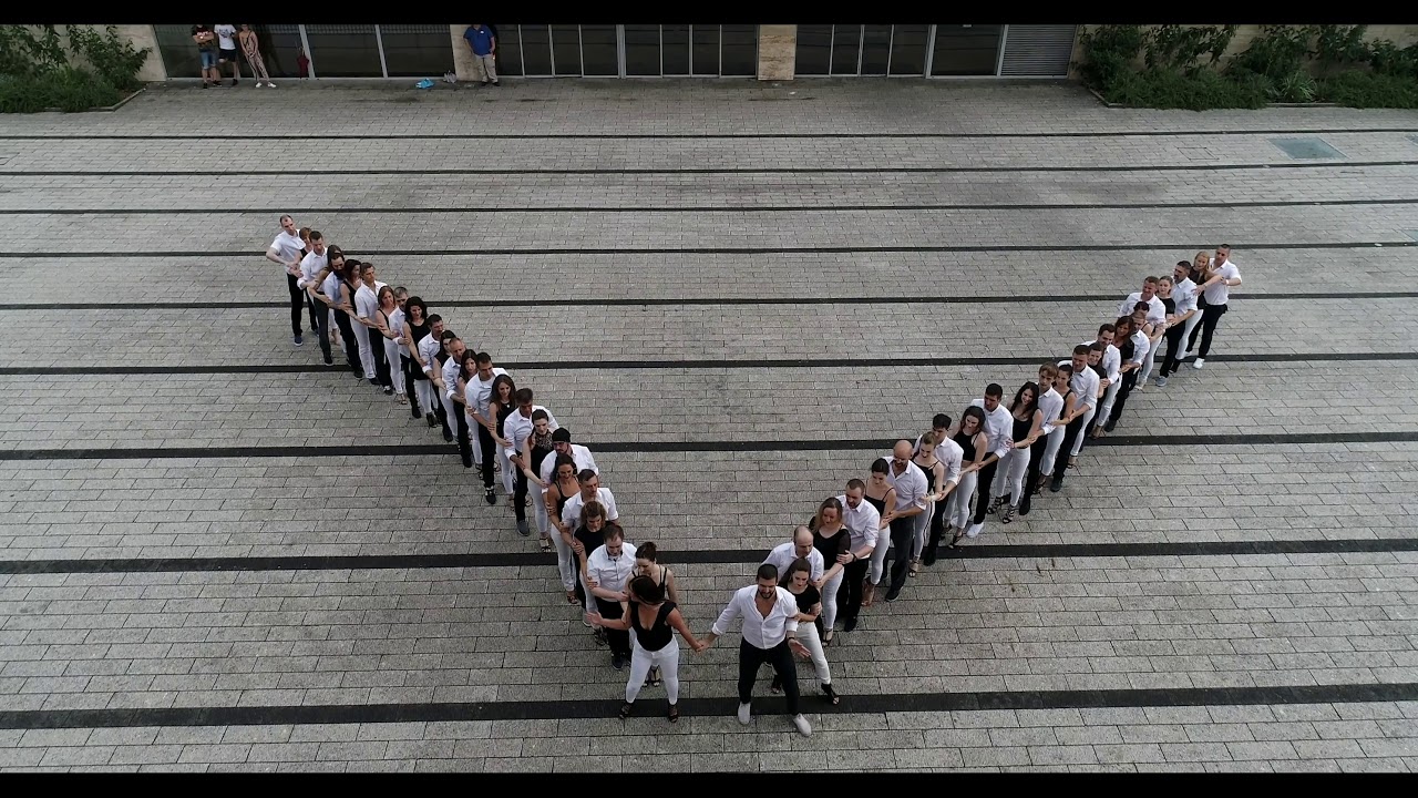 4th URBAN KIZ FLASHMOB IN BUDAPEST - Choreographer Nikolett Gercsényi & Viktor Szorgent