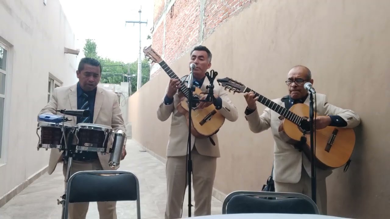 Trío Serenata en Acolman