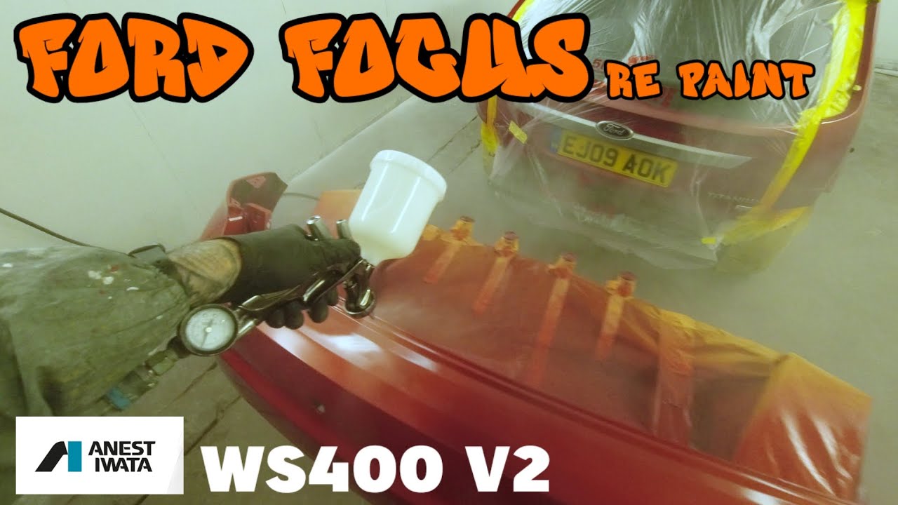 Ford Focus получил новый бампер и обновлённую покраску.