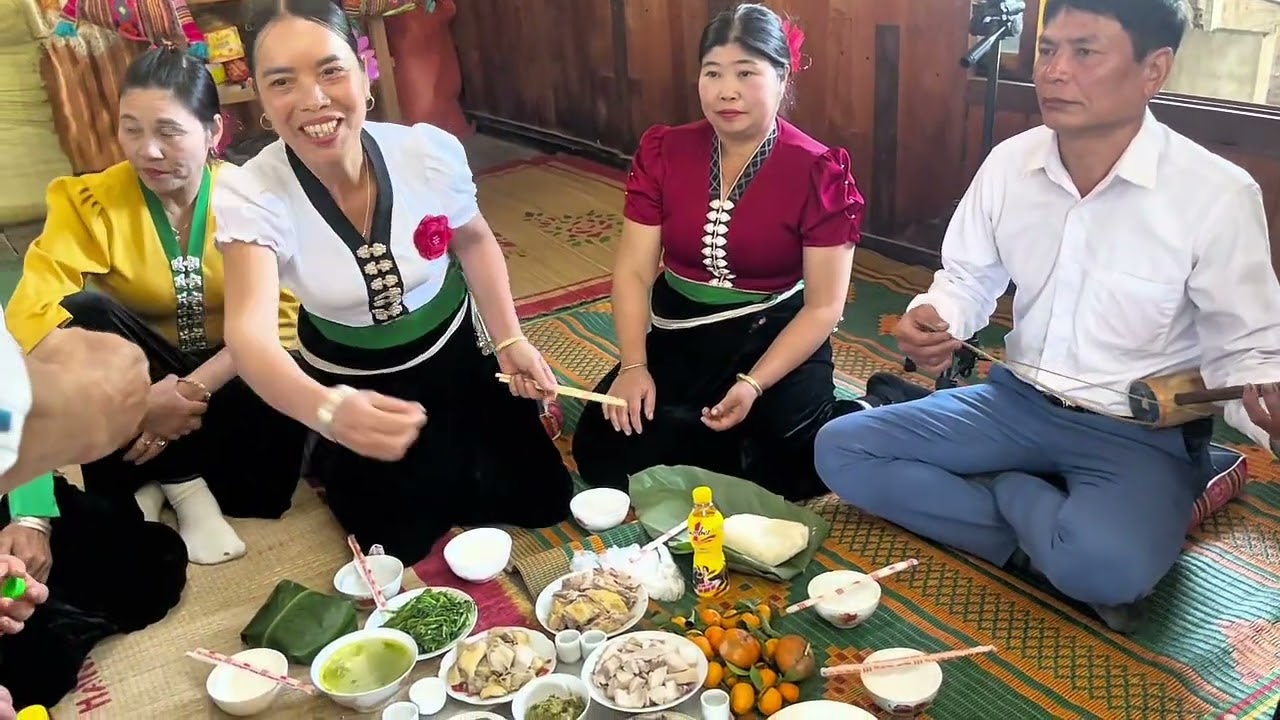 ĐỄN THĂM  ANH  PHƯƠNG  EN  TÚ  LỆ 