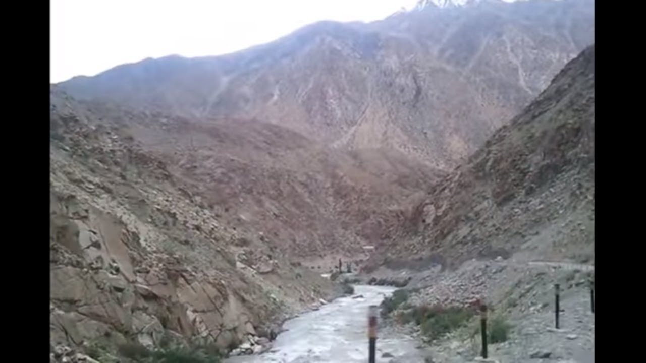 Roadtrip Drass to Kargil on Srinagar - Leh Highway along with Dras River in Ladakh | Leh-Ladakh Trip