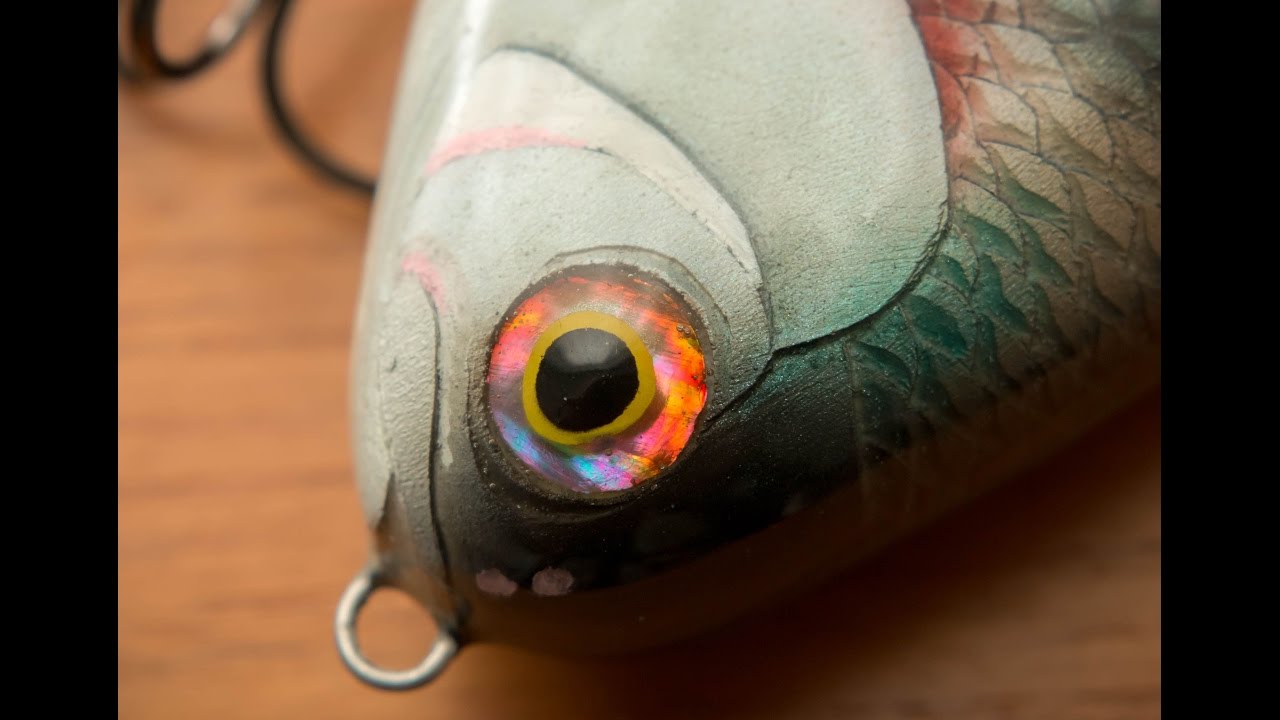 How to make realistic mother of pearl eyes