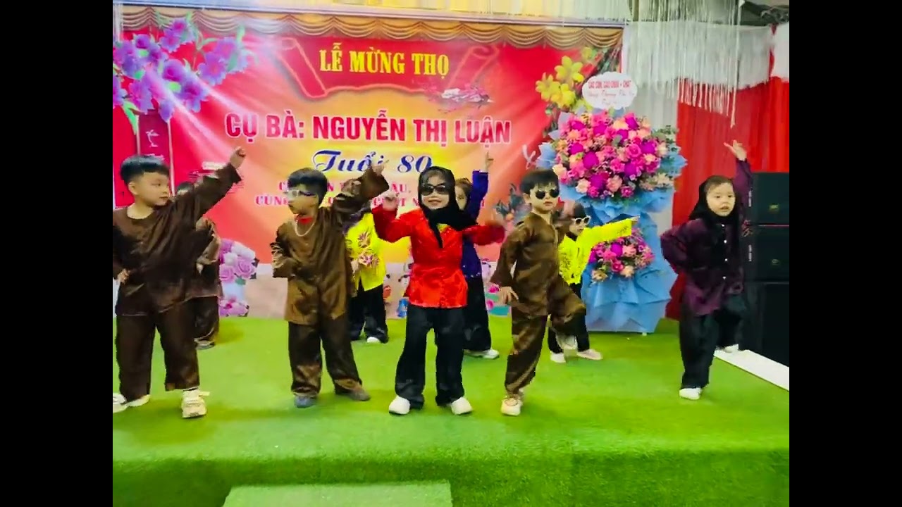 Tiết mục nhảy chu choa chu choa