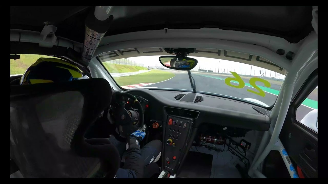 ポルシェ鈴鹿130R　あわや全損…