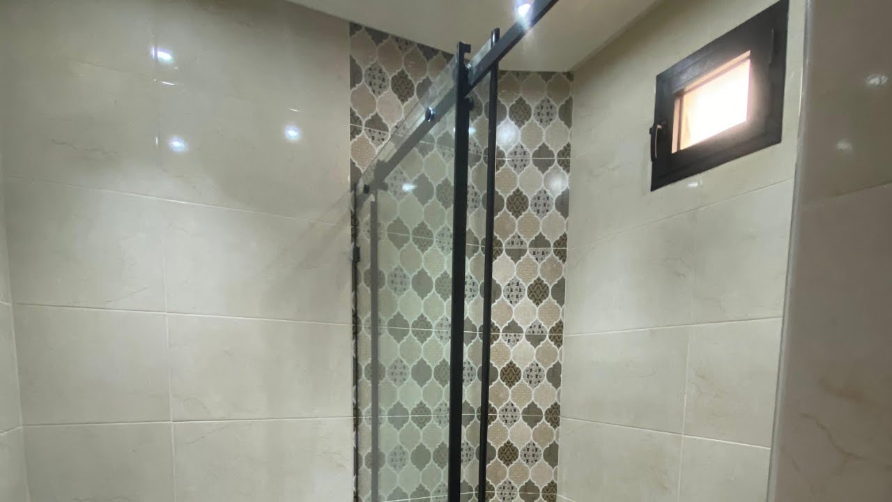 تركيب زجاج طرومبي كوليس. trompé verre 10 mm avec inox304