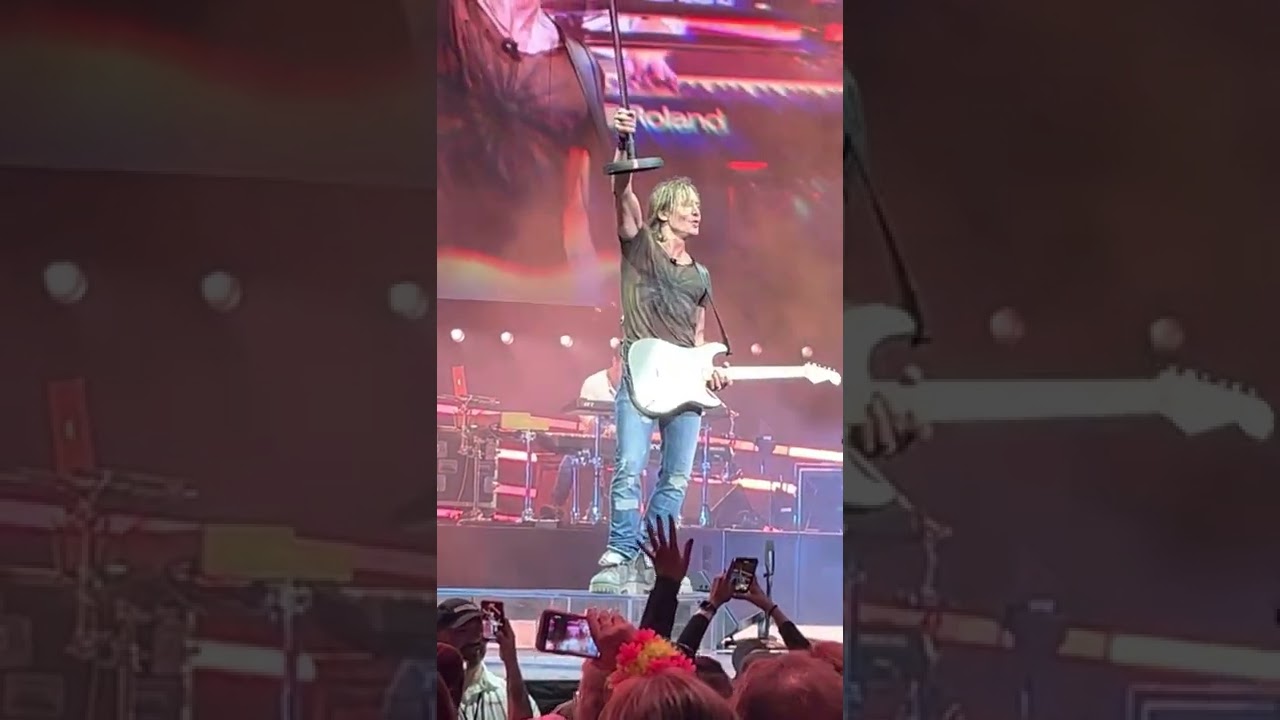 Keith Urban, September 24, 2022, Chicago, Illinois.￼ SLY