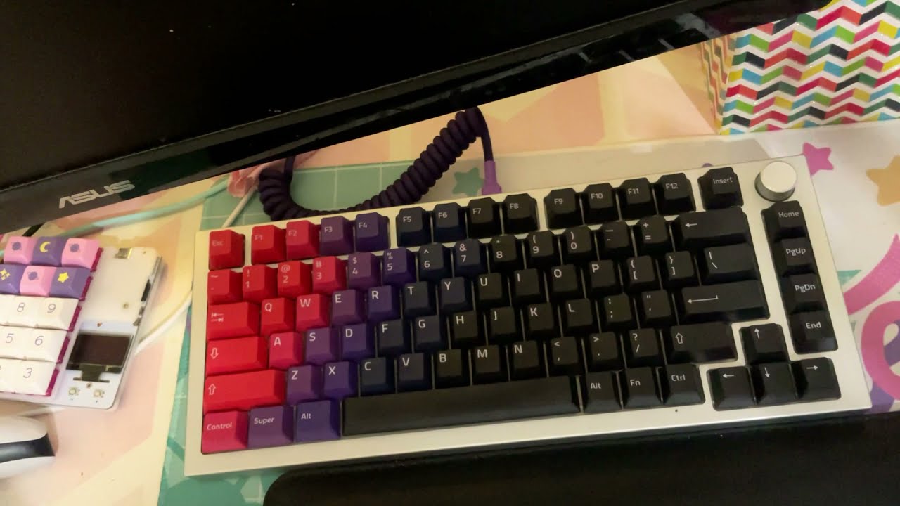 GMMK Pro Lubed Cherry Reds