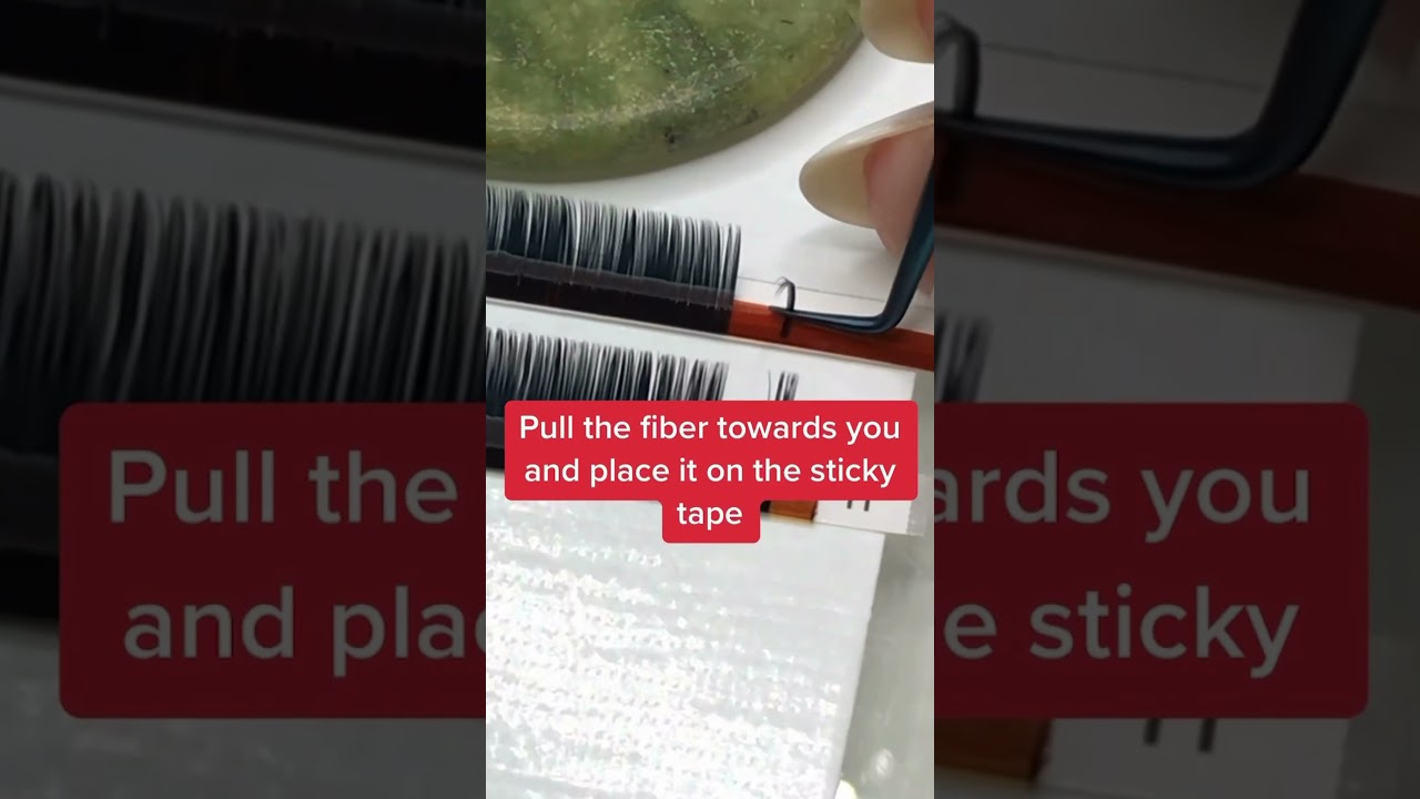 How to make perfect volume lash fans! This is our favorite lonely fan technique. #lashtutorial