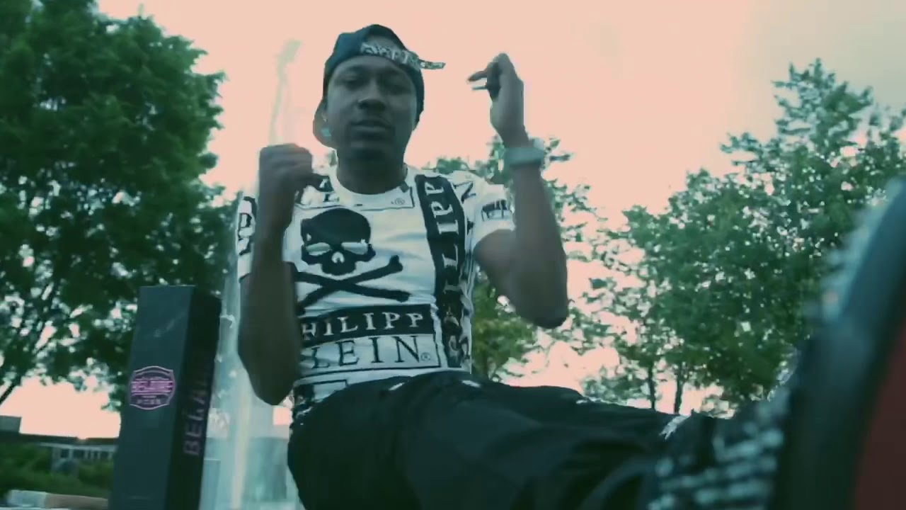 Scrillionaire Scrilla- Onna Grind (Official Music Video ) Produced by: VD -Shot by: Play Pendergrass