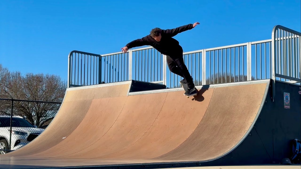 Skating Mt Trashmore w/ Locals
