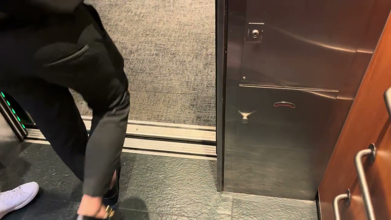Nice and Fast! EPL (Mod.) Traction lift at 368 Sussex Street, Sydney, NSW
