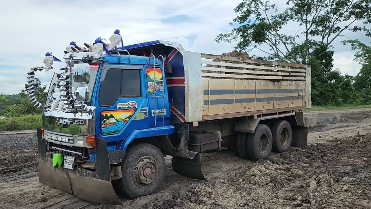 ออกสิบล้อดีไหม??? งานรถสิบล้อก็เยอะน่ะ Dump Truck