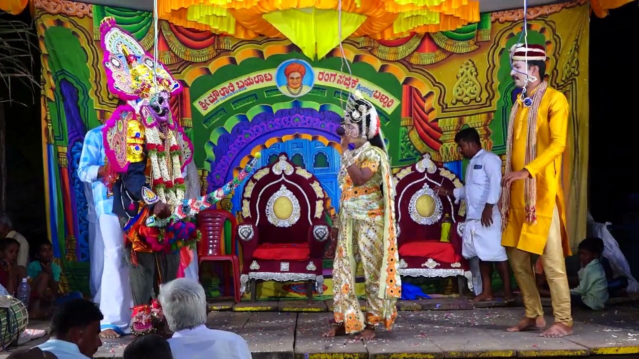 ಶ್ರೀ ಕೃಷ್ಣ ಲೀಲೆ... ಪಟ್ಟಣಸೆರಗು ಅರ್ಮೋನಿಯಂ ಮಾಸ್ಟರ್ ಶಿವರುದ್ರಪ್ಪ ಮುದ್ದಟನೂರ್....(2)
