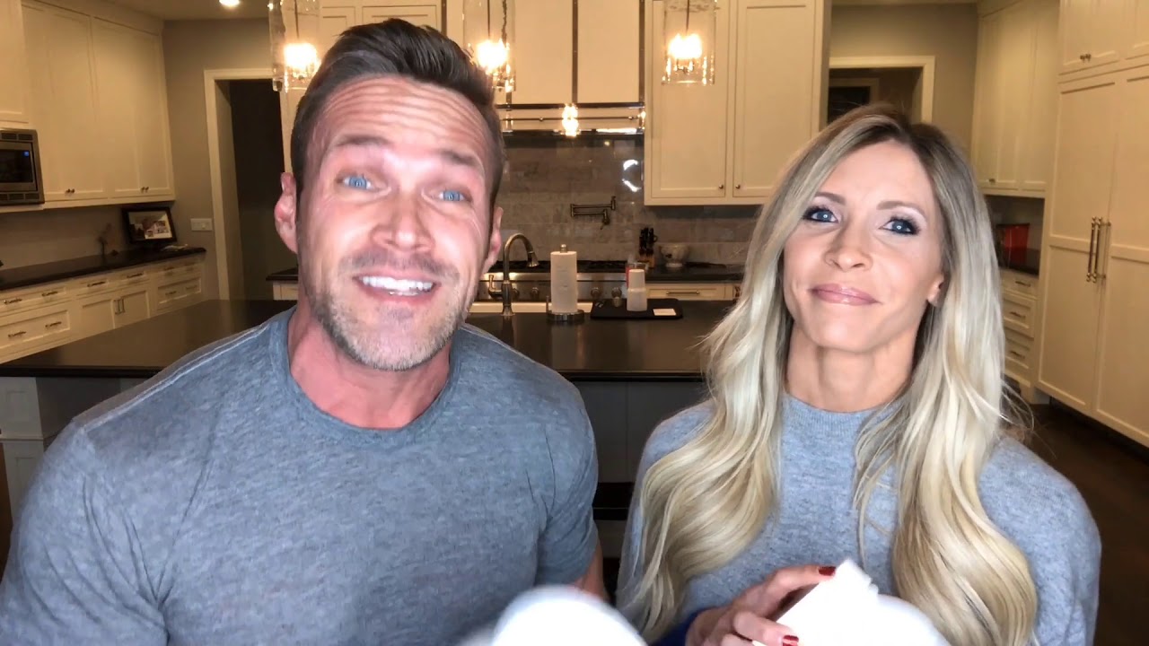 Chris + Heidi Low Carb Meal Replacement Shake for weight loss