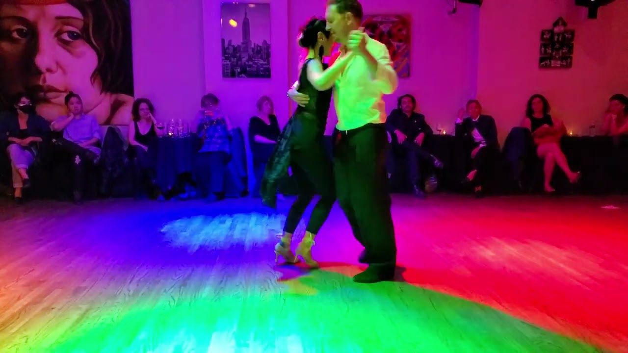 Argentine Tango: Adam & Ciko - Mandria