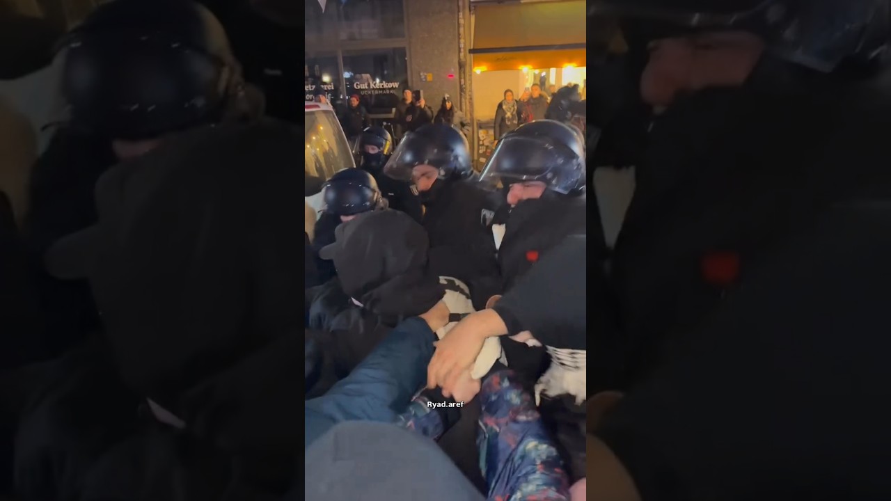 Berlin — police intervene against Gaza solidarity protesters over a banner