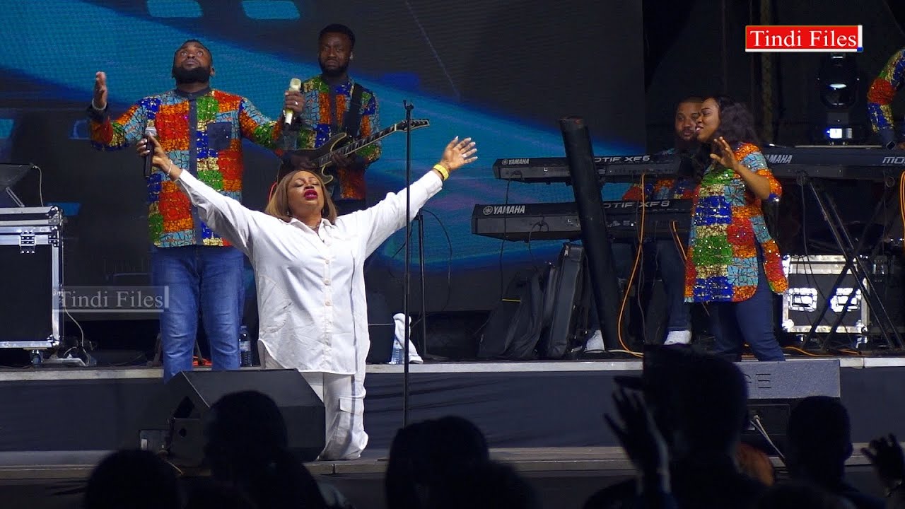 Ugandans enjoying SINACH In A Praise and Worship Session At Lugogo Cricket Oval.