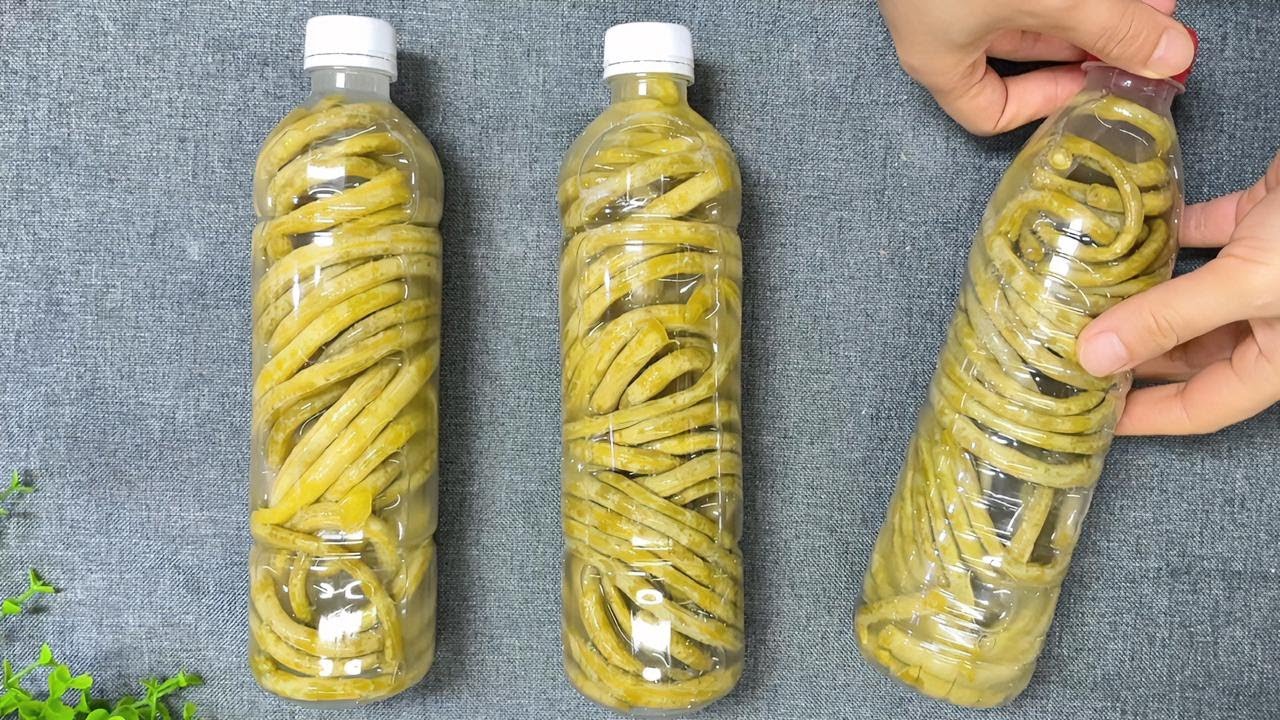 水瓶子醃酸豆角，這是我用過最棒的方法，3天醃好，不發白放不壞【百變小廚坊】#醃酸豆角 #豆角 #酸豆角