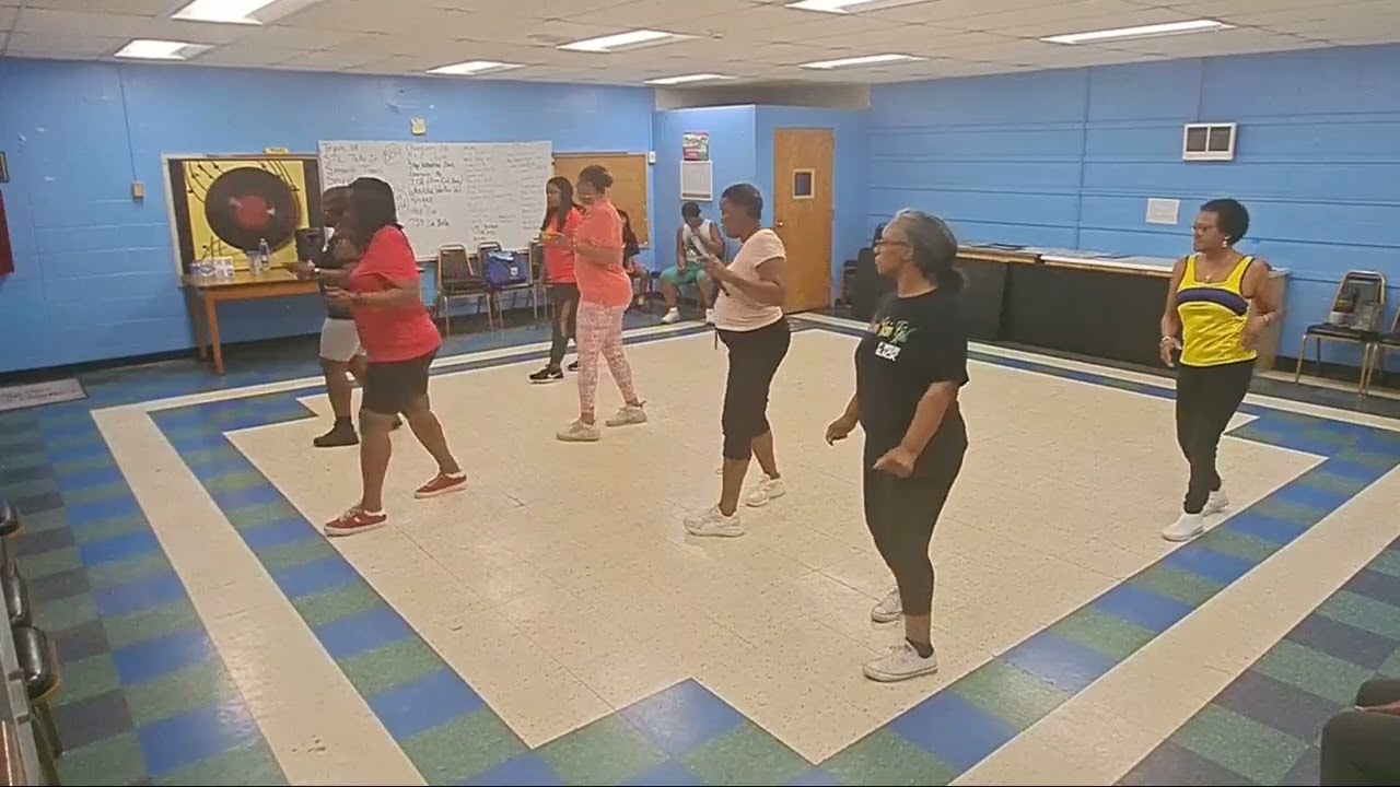 Love in the Middle line dance