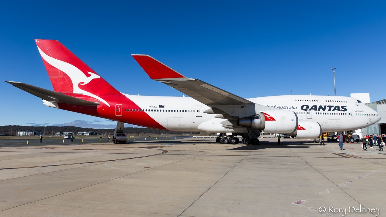 Qantas' Final Commercial 747 flight - QF747 - VH-OEJ - Pushback and Take Off