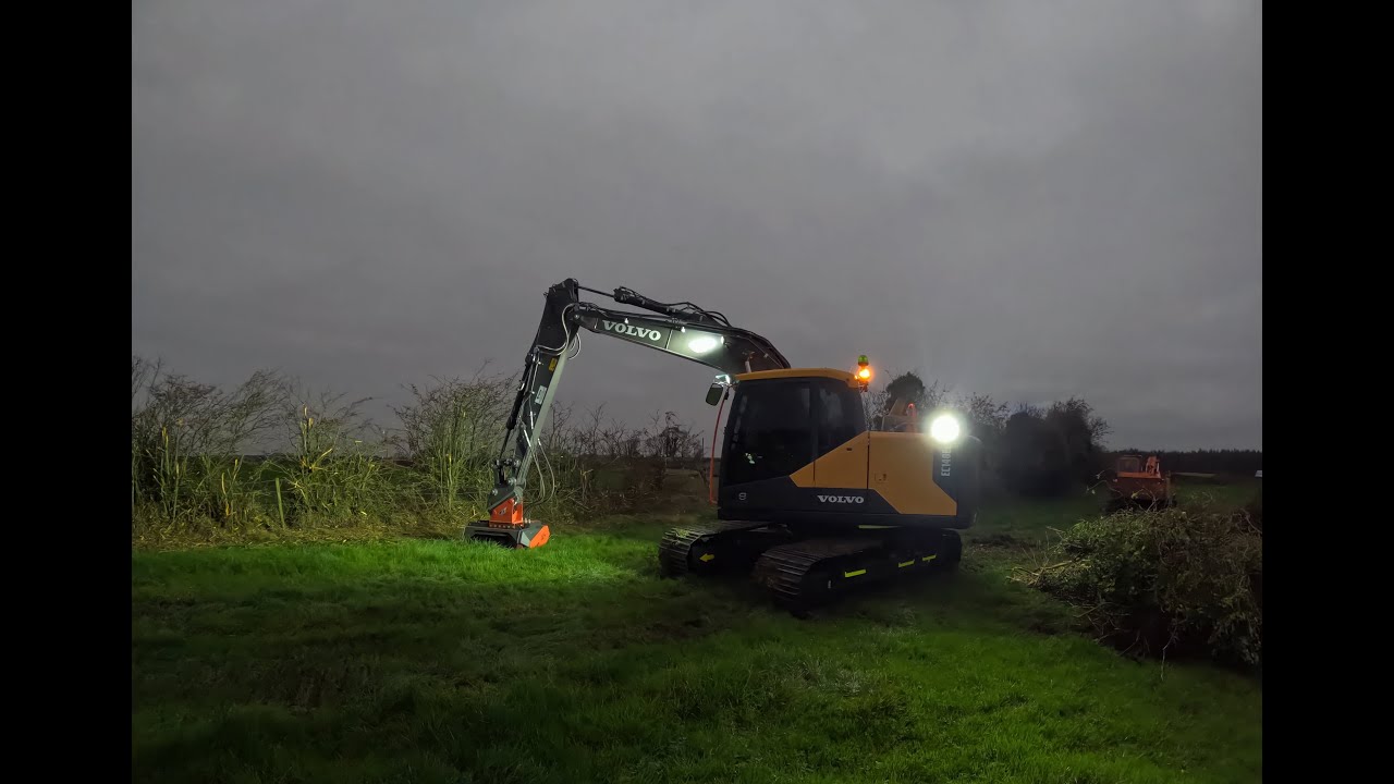 VOLVO EC140EL ПЕРВЫЙ ДЕНЬ!!