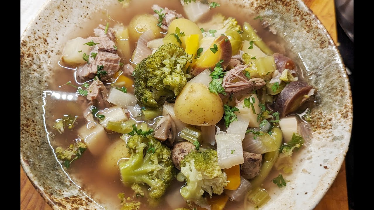 Gemüseeintopf mit Rinderbrühe