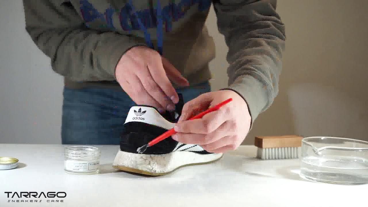 How to Use Tarrago Midsole Cleaner