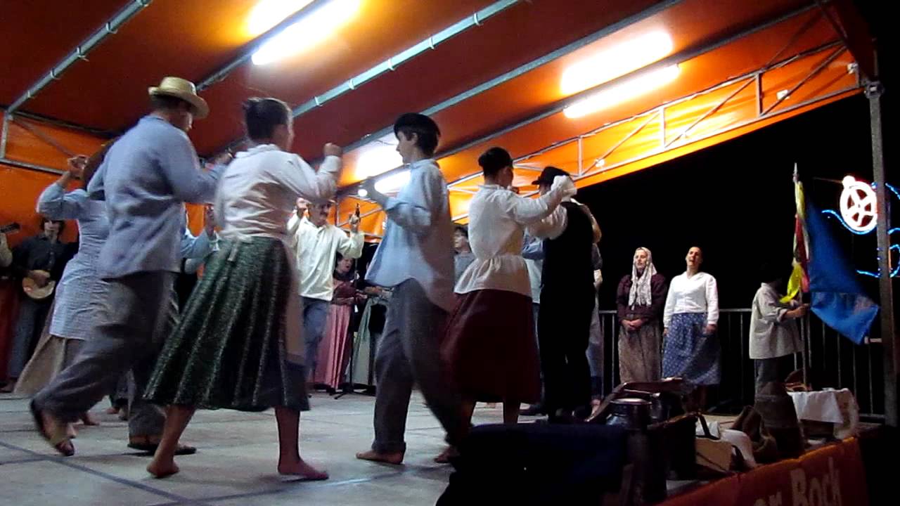 Grupo Folclórico Etnográfico da Associação Cultural Lajense das Flores