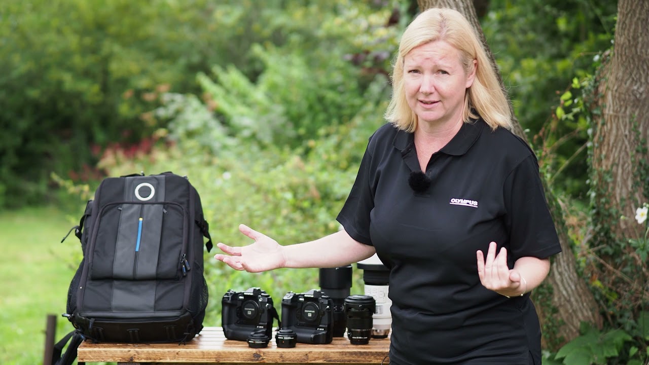 How to Pack a Camera Bag for Bird Photography