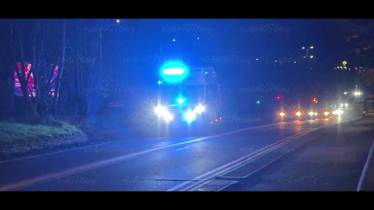 [BULLHORN!] 2x Ambulances [1 Brand New to Service.] Responding | Yorkshire Ambulance Service