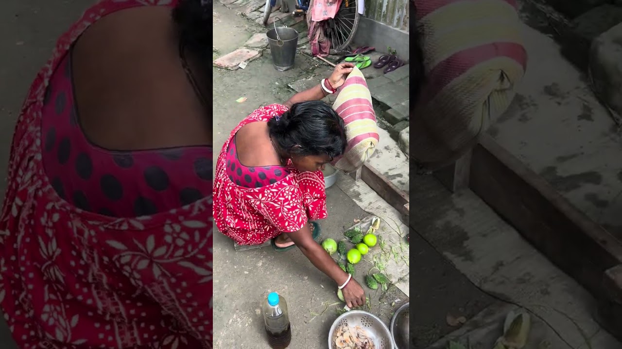 পিসি বাড়িতে আজকে চিংড়ি মাছ দিয়ে শাপলা রান্না করা হচ্ছে#funny #comedymove #bollywood 